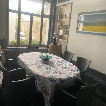 Delbarre Bed & Breakfast Desvres
